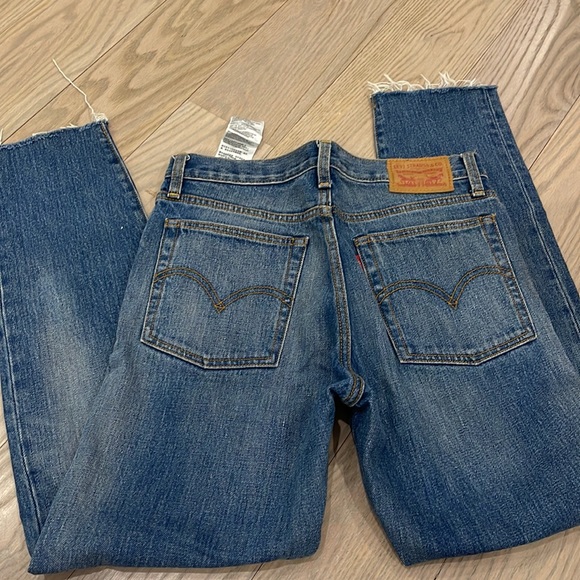 LEVIS STRAIGHT LEG DENIM - Picture 6 of 7